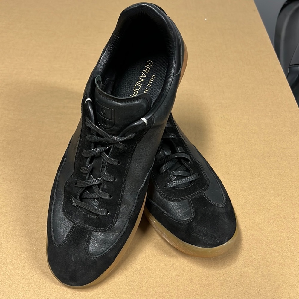 Cole Haan- soccer shoes sneakers - size 11.5